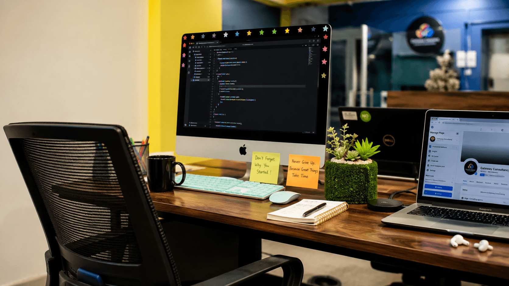 Modern iMac Tech Workstation